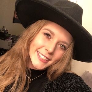 Meet your Posher, Charity